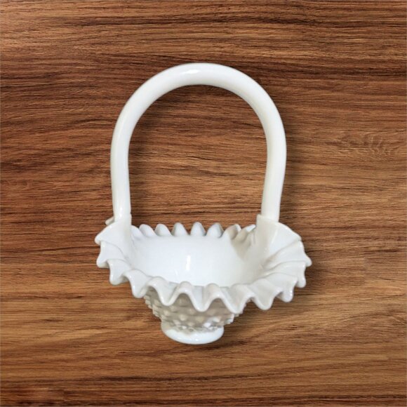 Vintage Fenton Hobnail Milk Glass Basket with Ruffled Edge - Picture 4 of 6